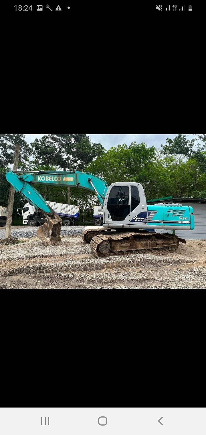 ขายรถแบคโฮ KOBELCO SK200-6 YN10