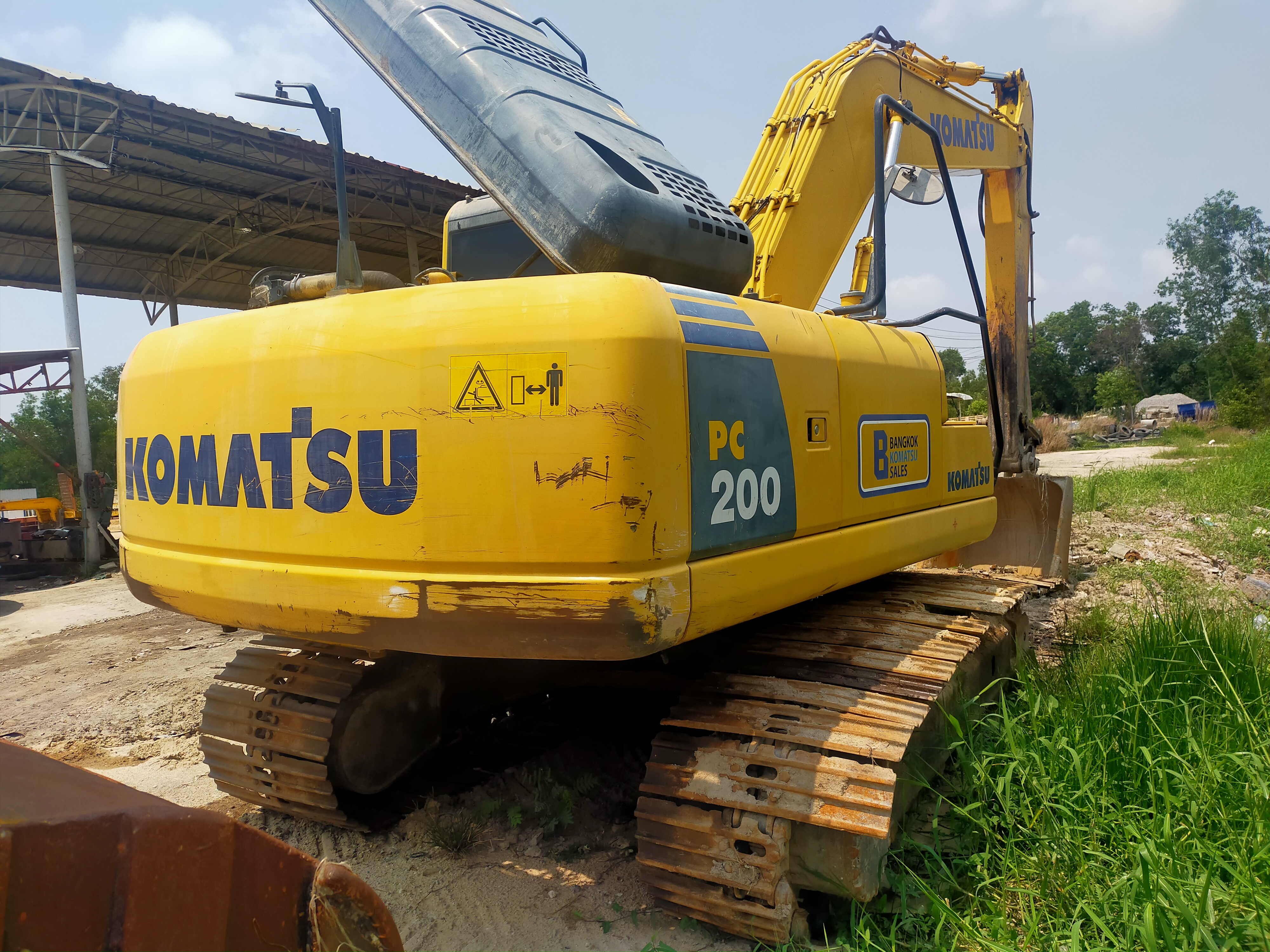 ขาย komatsu pc200-8mo
