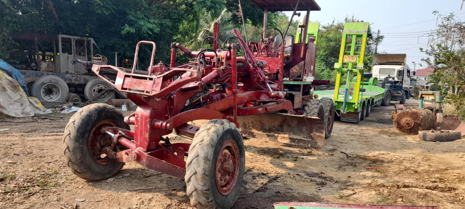 ขายรถเกรด KOMATSU GD31R สภาพเก่านอก