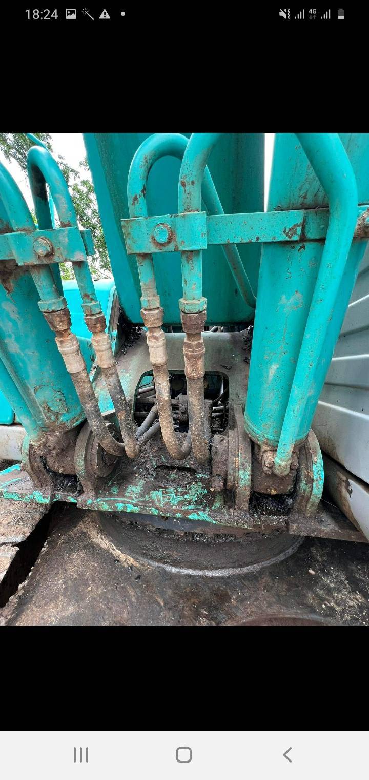 ขายรถแบคโฮ KOBELCO SK200-6 YN10