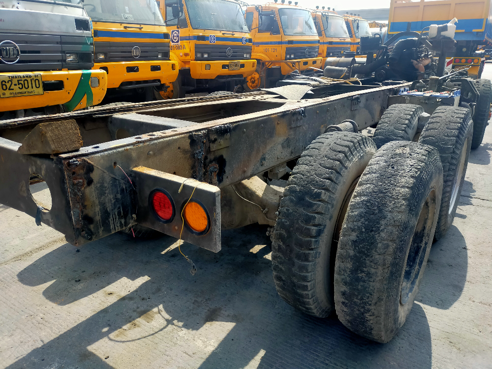 ขายคัสซีรถ nissan เครื่องเกียร์ช่วงล่างครบ ขายคัสซีรถ nissan เครื่องเกียร์ช่วงล่างครบ