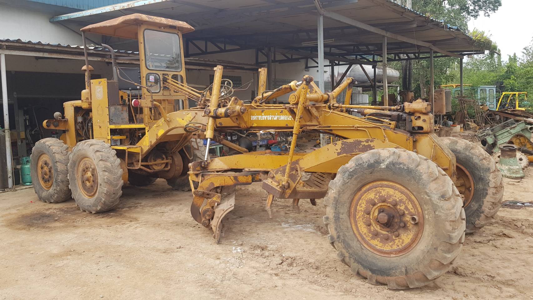 ขายรถเกรด MITSUBICHI LG2H