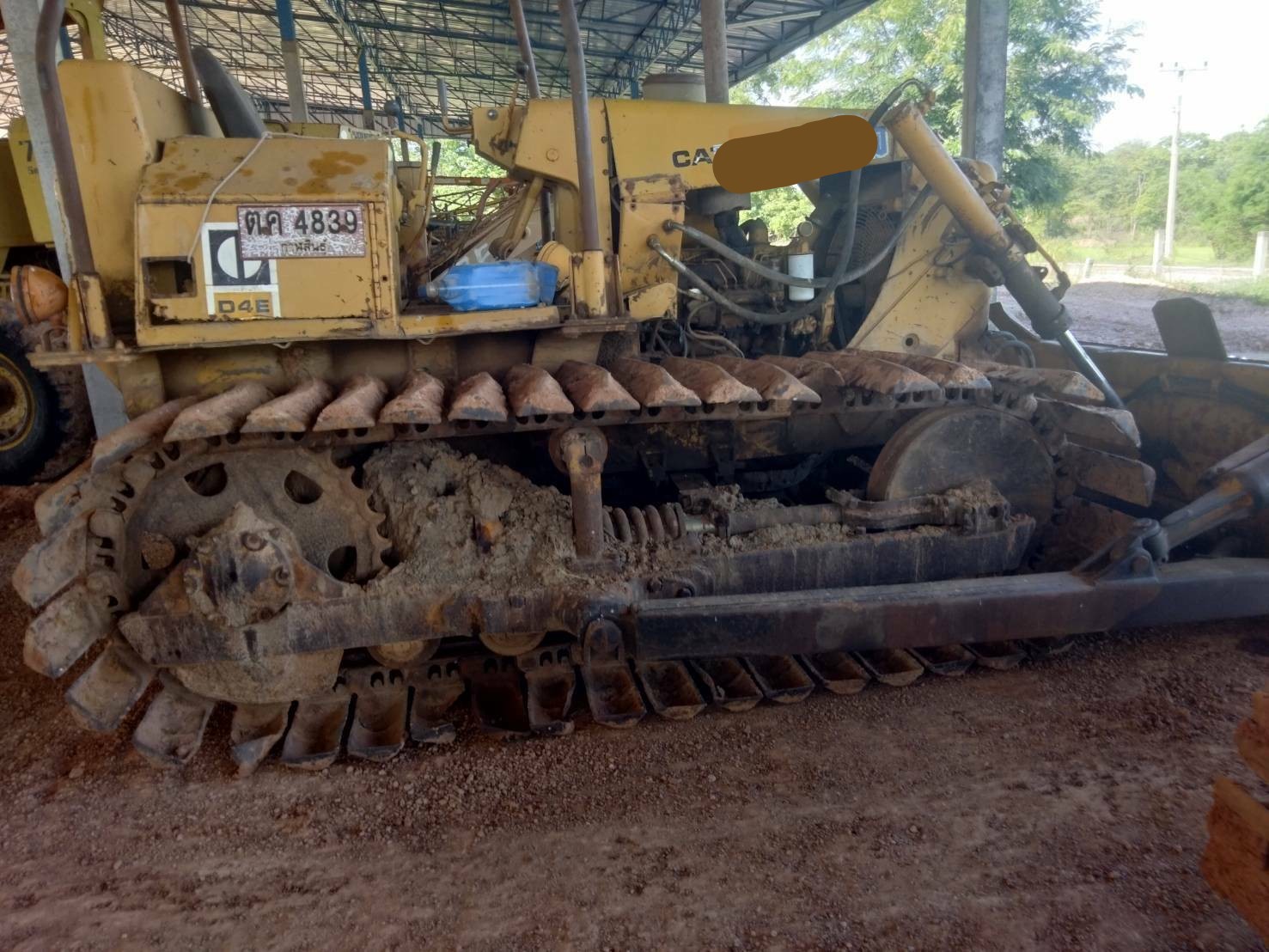ขายรถแทรกเตอร์ CAT D4E ตีนเป็ดเกียร์ตัด