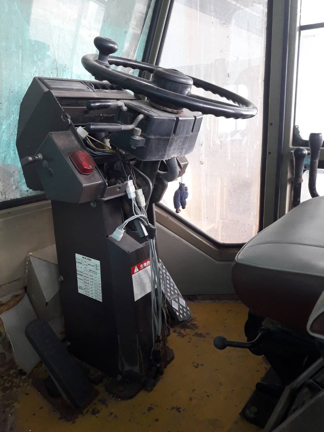 ขายรถตัก komatsu wa300-1