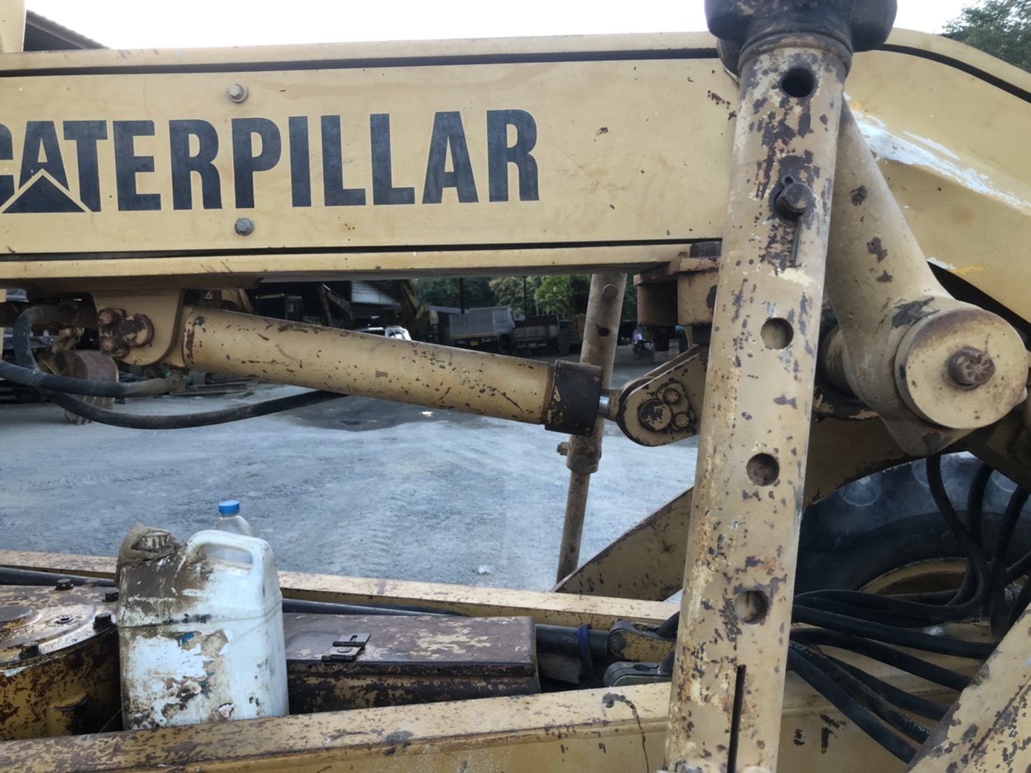 ขายรถเกรด CAT140G 72V13xxx เครื่อง 8Z