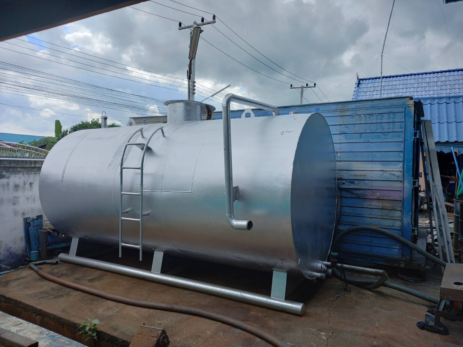 ถังน้ำมันขนาด10000ลิตรหนา6 มม. +ตู้จ่ายน้ำมันtatsunoสินค้าพร้อมส่งคับ ถังน้ำมันขนาด10000ลิตรหนา6 มม. +ตู้จ่ายน้ำมันtatsunoสินค้าพร้อมส่งคับ
