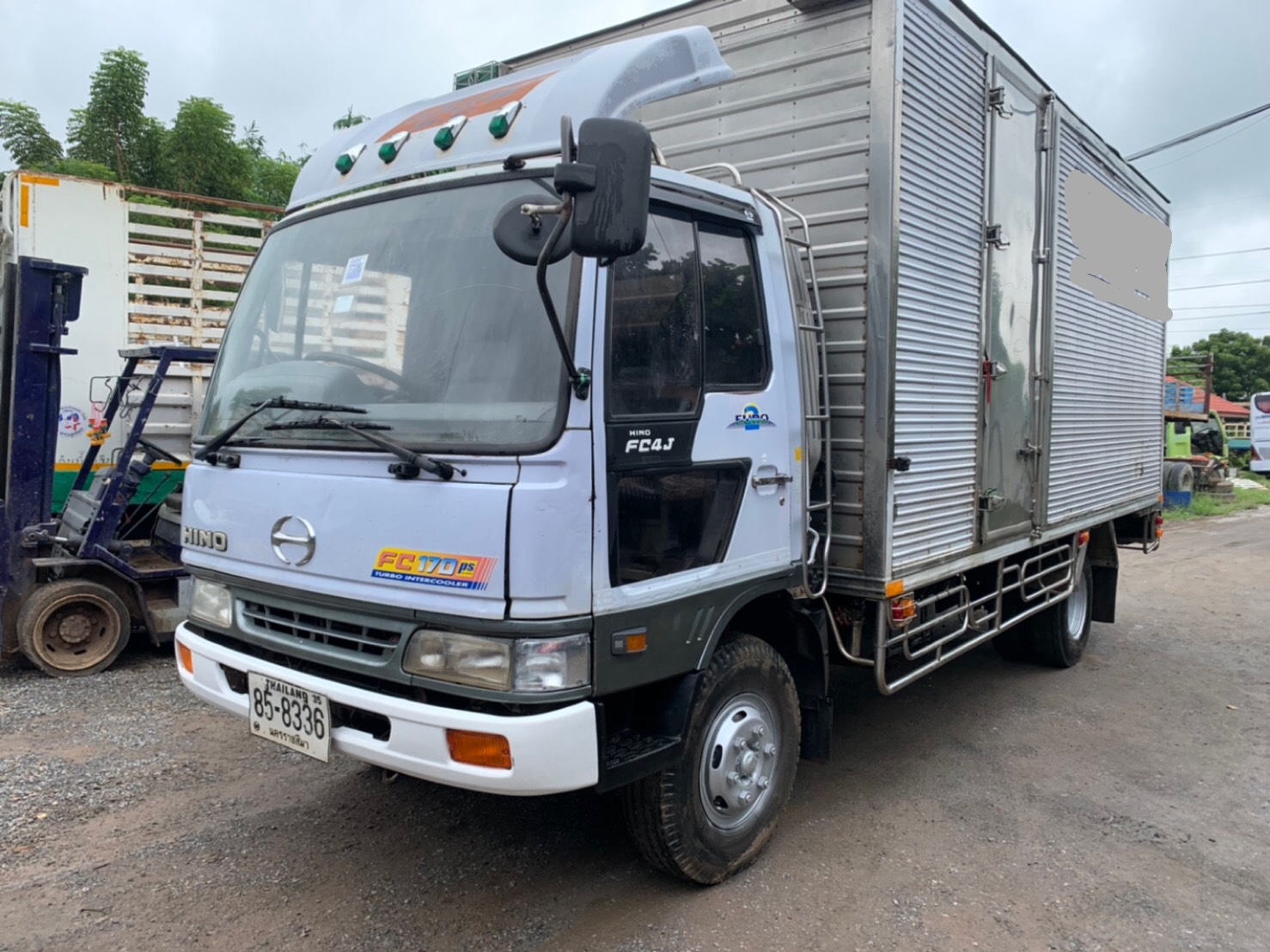 ⭐ธรรมนูญ ทุ่งครุ⭐6ล้อตู้เปียกยาว5.5เมตร Hino FC4J-145แรงปี43เพาวเวอร์