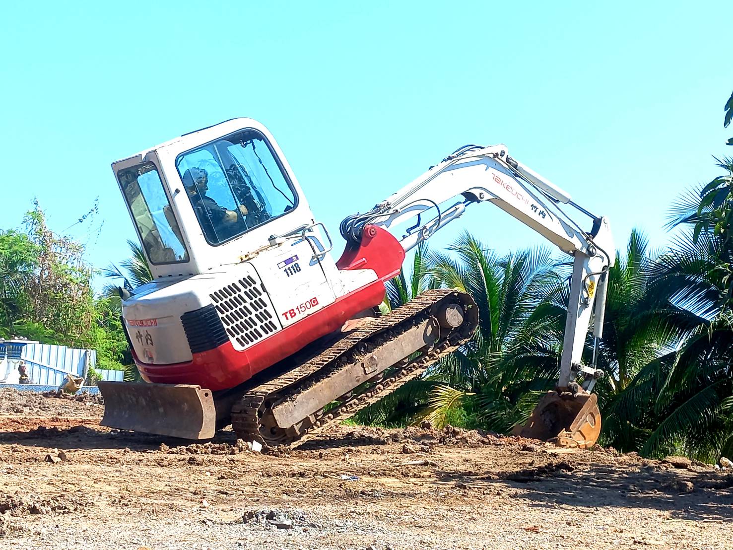 TAKEUCHI TB150C เก่านอกนำเข้า ระบบเต็ม มีลายหัวเจาะ