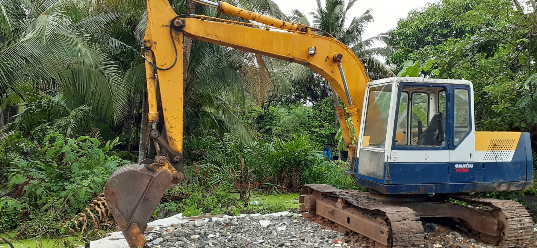 ⭐ธรรมนูญ ทุ่งครุ⭐Komatsu PC100-5ไฟฟ้าครบ เจ้าของขายเอง