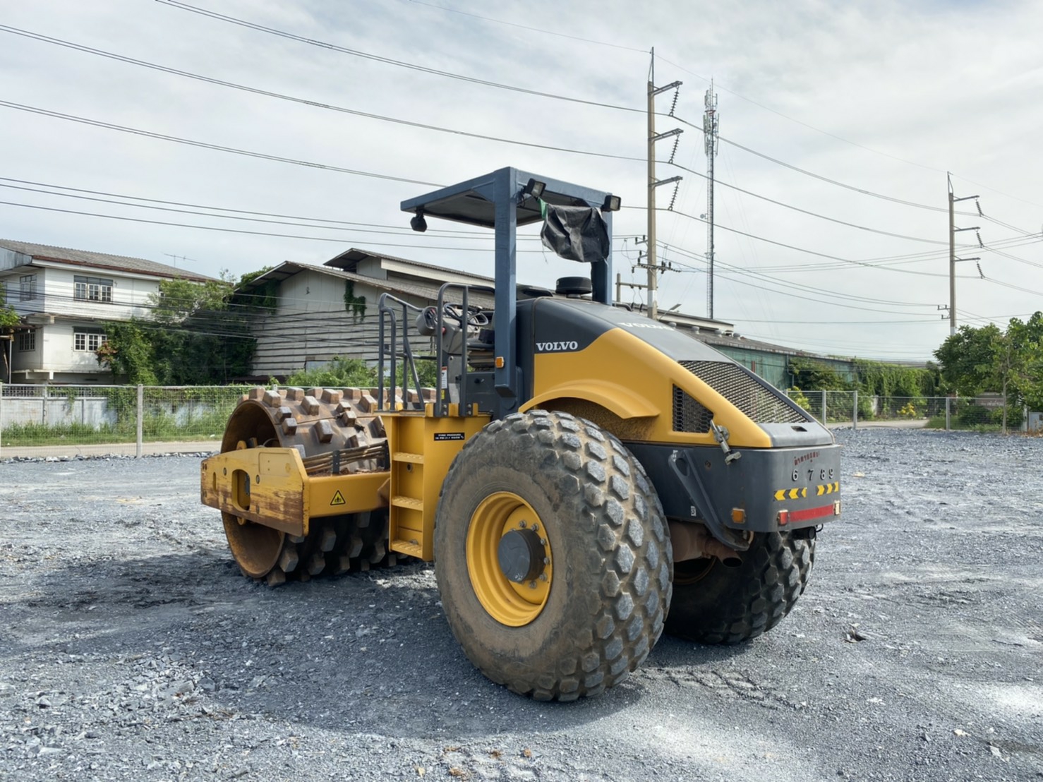 ❣ธรรมนูญ ทุ่งครุ⭐รถบดสั่นเสทือน 2เปลือก2เพลา Volvo SD110ใช้งาน1322รถออกศูนย์เจ้าของขายเอง