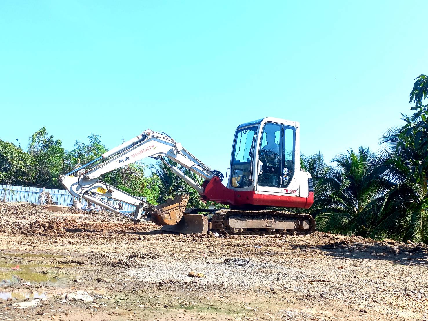 TAKEUCHI TB150C เก่านอกนำเข้า ระบบเต็ม มีลายหัวเจาะ TAKEUCHI TB150C เก่านอกนำเข้า ระบบเต็ม มีลายหัวเจาะ