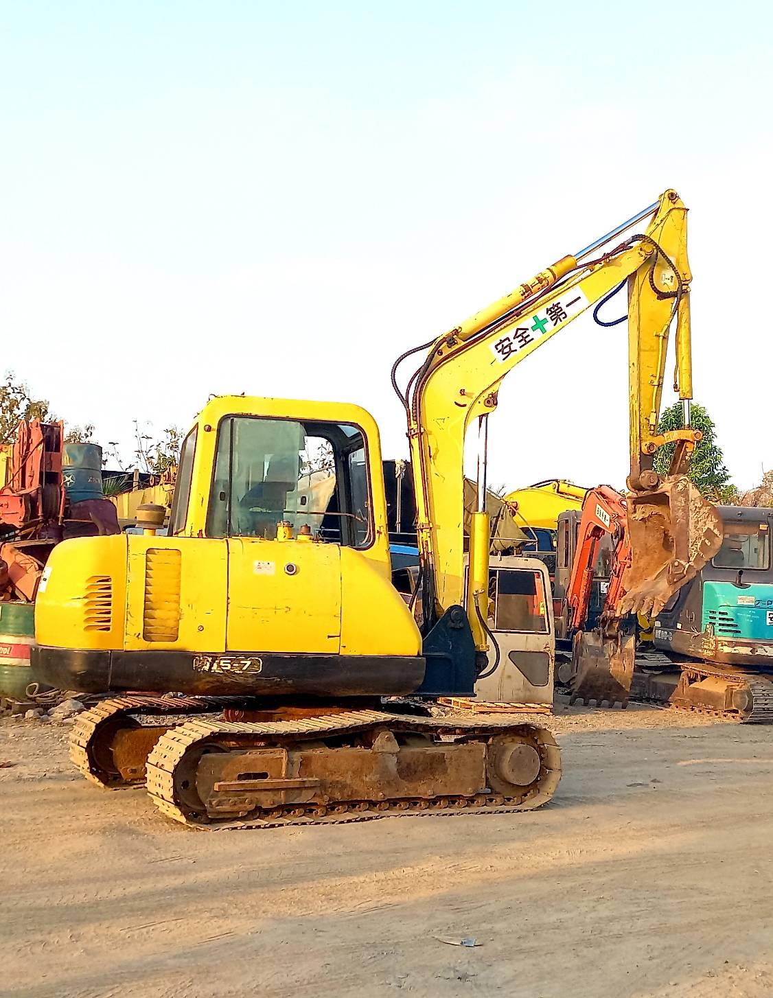 Hyundai R55-7เก่านอกนำเข้าอินวอยซ์
