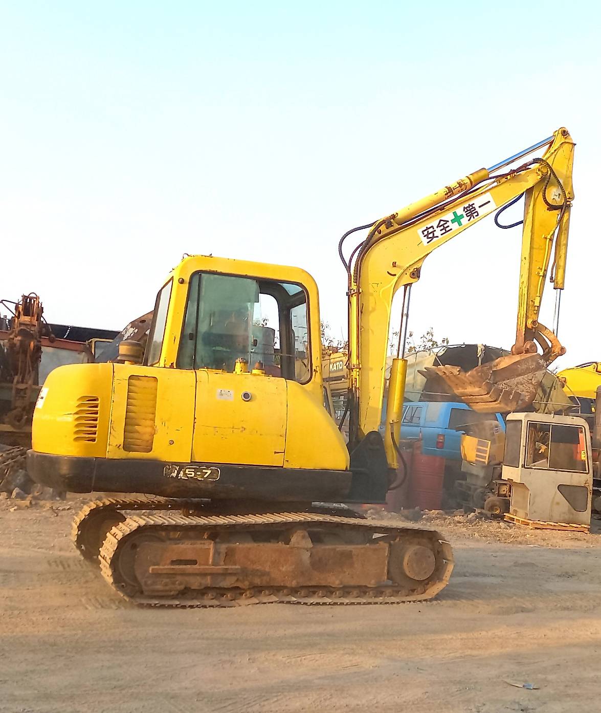 Hyundai R55-7เก่านอกนำเข้าอินวอยซ์