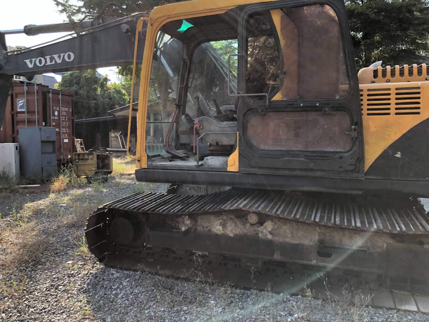 ขายรถขุด140 VOLVOพร้อมเล่มทะเบียน