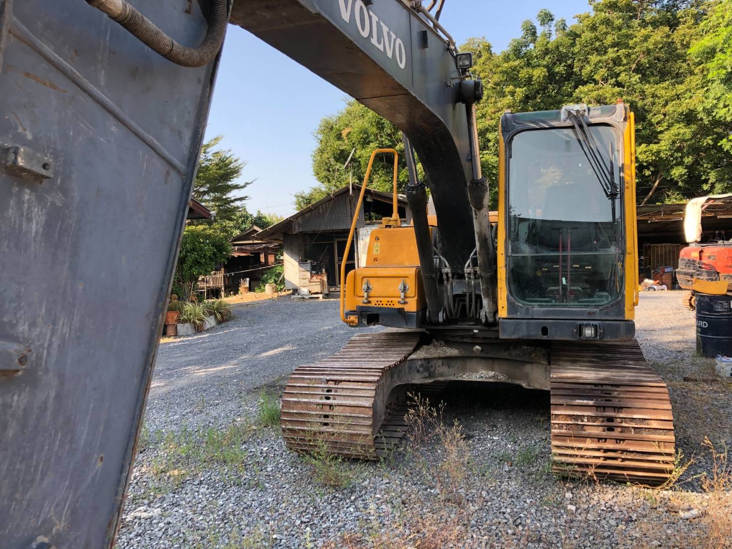 ขายรถขุด140 VOLVOพร้อมเล่มทะเบียน