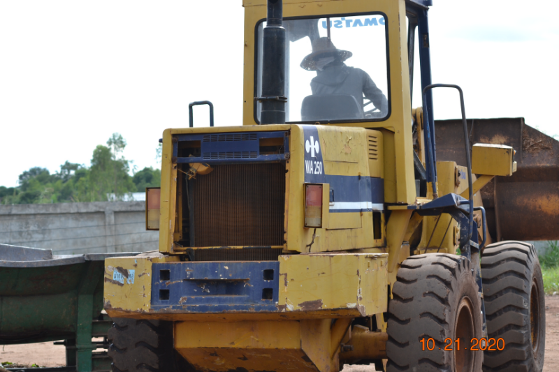 รถตักล้อยาง