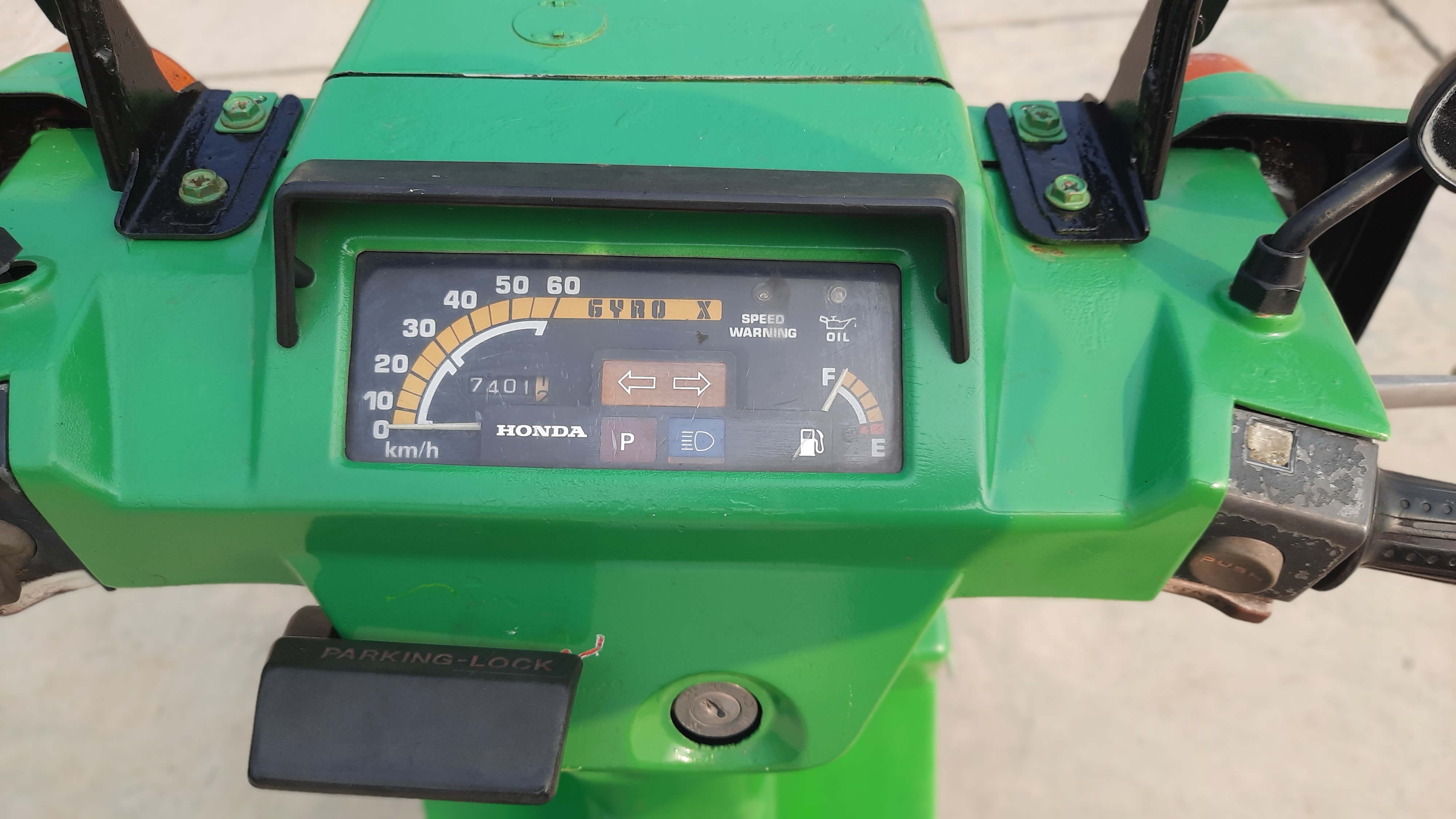 Honda Gyro-× 50cc รถสามล้อ Honda Gyro-× 50cc รถสามล้อ