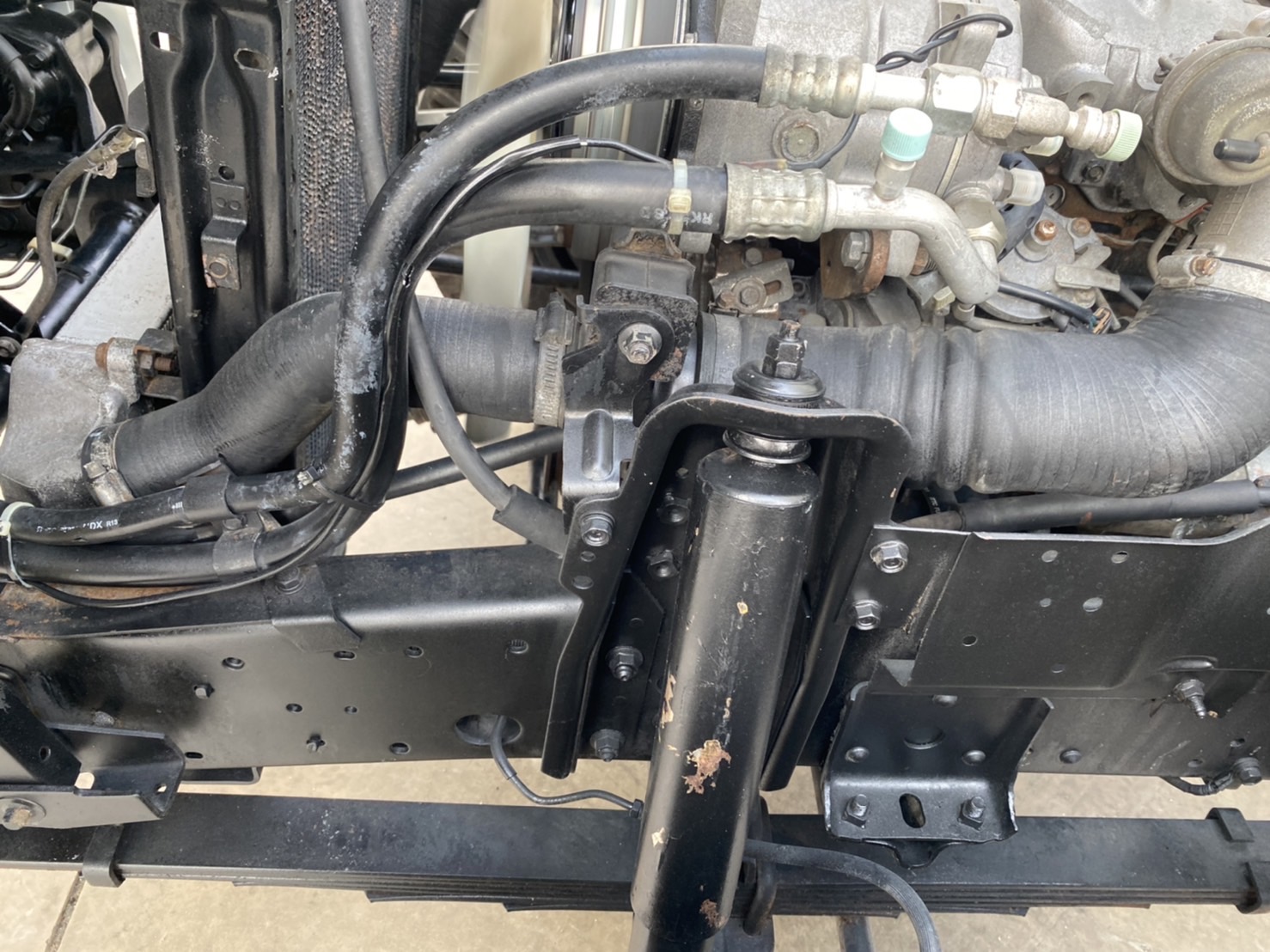 ISUZU NKR  มีลิฟต์ท้าย รถห้างปี 2550