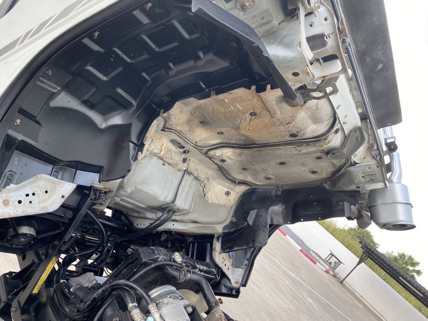 ISUZU NKR  มีลิฟต์ท้าย รถห้างปี 2550