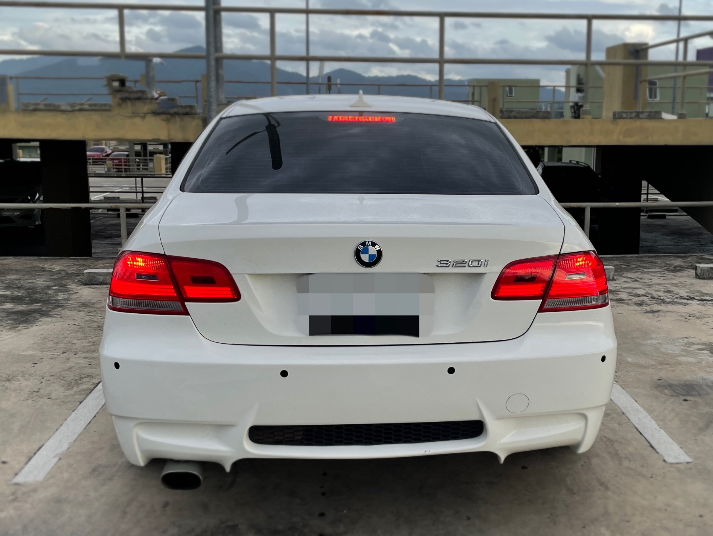 ขาย BMW E92 (เป็นอะไหล่เท่านั้น) ขาย BMW E92 (เป็นอะไหล่เท่านั้น)