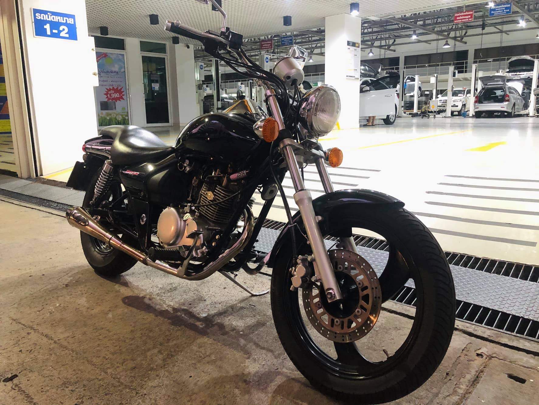 ขายรถสวยคลาสสิคพร้อมใช้ Kawasaki boss 175