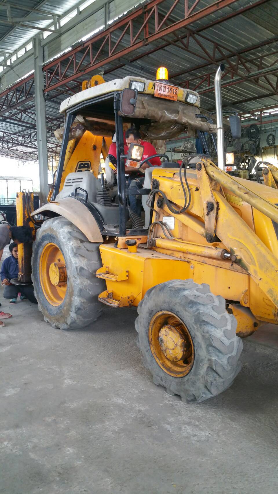 รถแทรคเตอร์ JCB รุ่น 3CX ปี 2017 รถแทรคเตอร์ JCB รุ่น 3CX ปี 2017