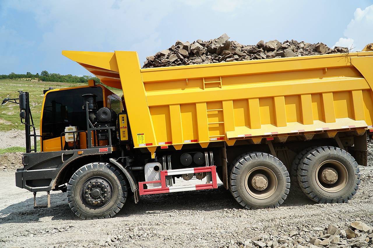 รถดัมพ์ XGA5900DT