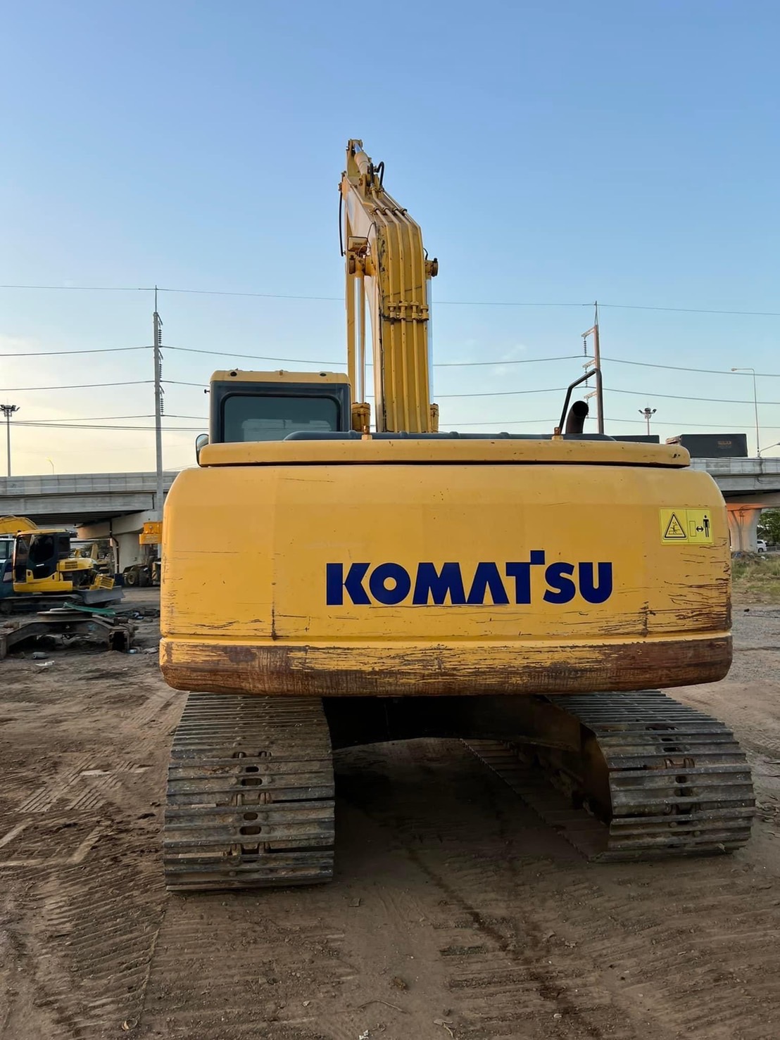 ขายค่ะ KOMATSU PC200-7 SLF สภาพสวยค่ะ