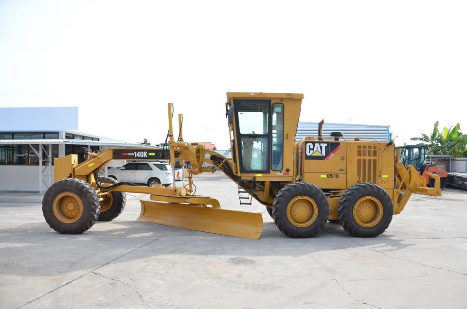 รถMOTOR GRADER CATERPILLAR 140K