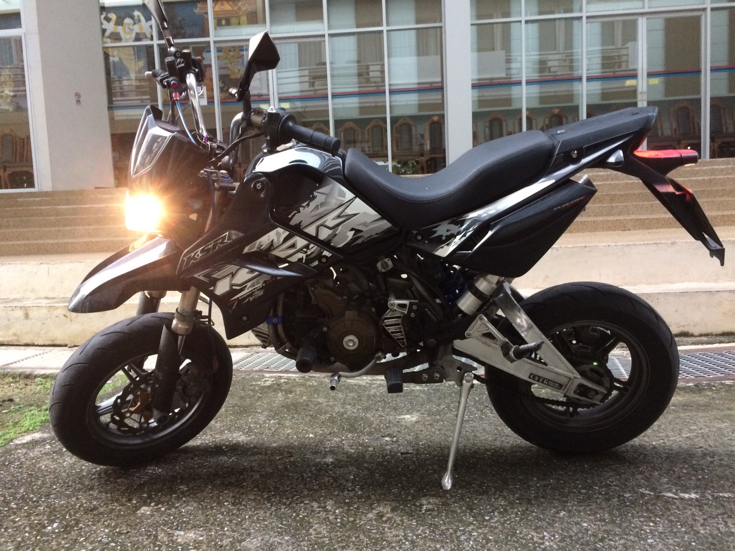 ขาย ksr 110 รุ่นปี 2013 สตาร์ทมือ แต่งสวยพองาม พร้อมใช้ รถมือเดียว
