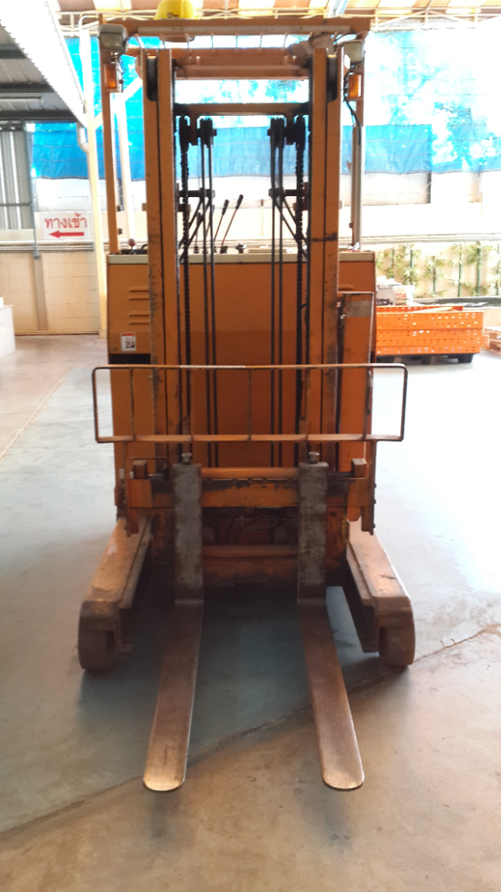 ขายโฟล์คลิฟท์ไฟฟ้ายืนขับnissan 1.5 ตัน งาสไลด์ ใช้งานดี