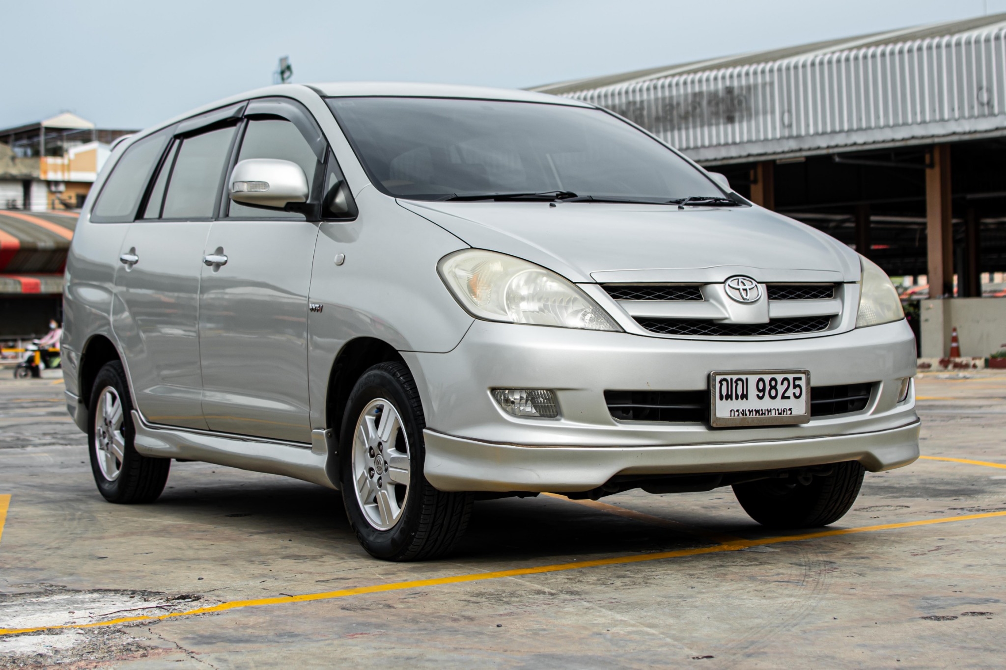Toyota Innova 2.0G เบนซิน Toyota Innova 2.0G เบนซิน