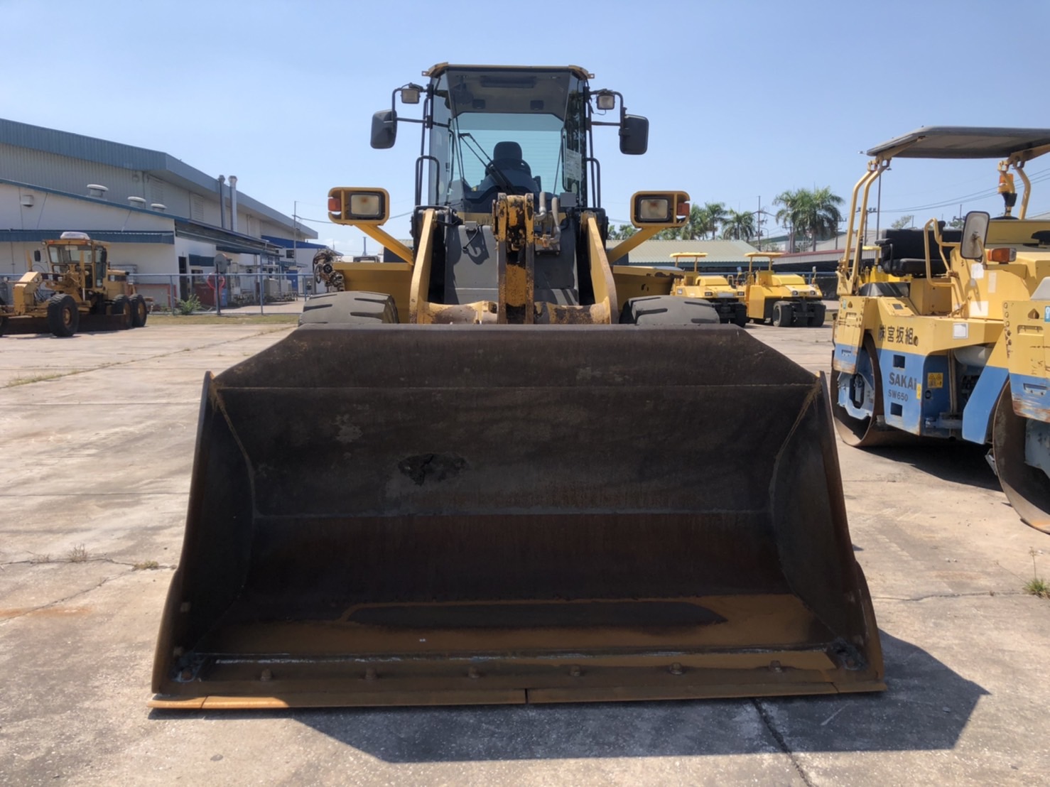 KOMATSU WA320-6 KOMATSU WA320-6