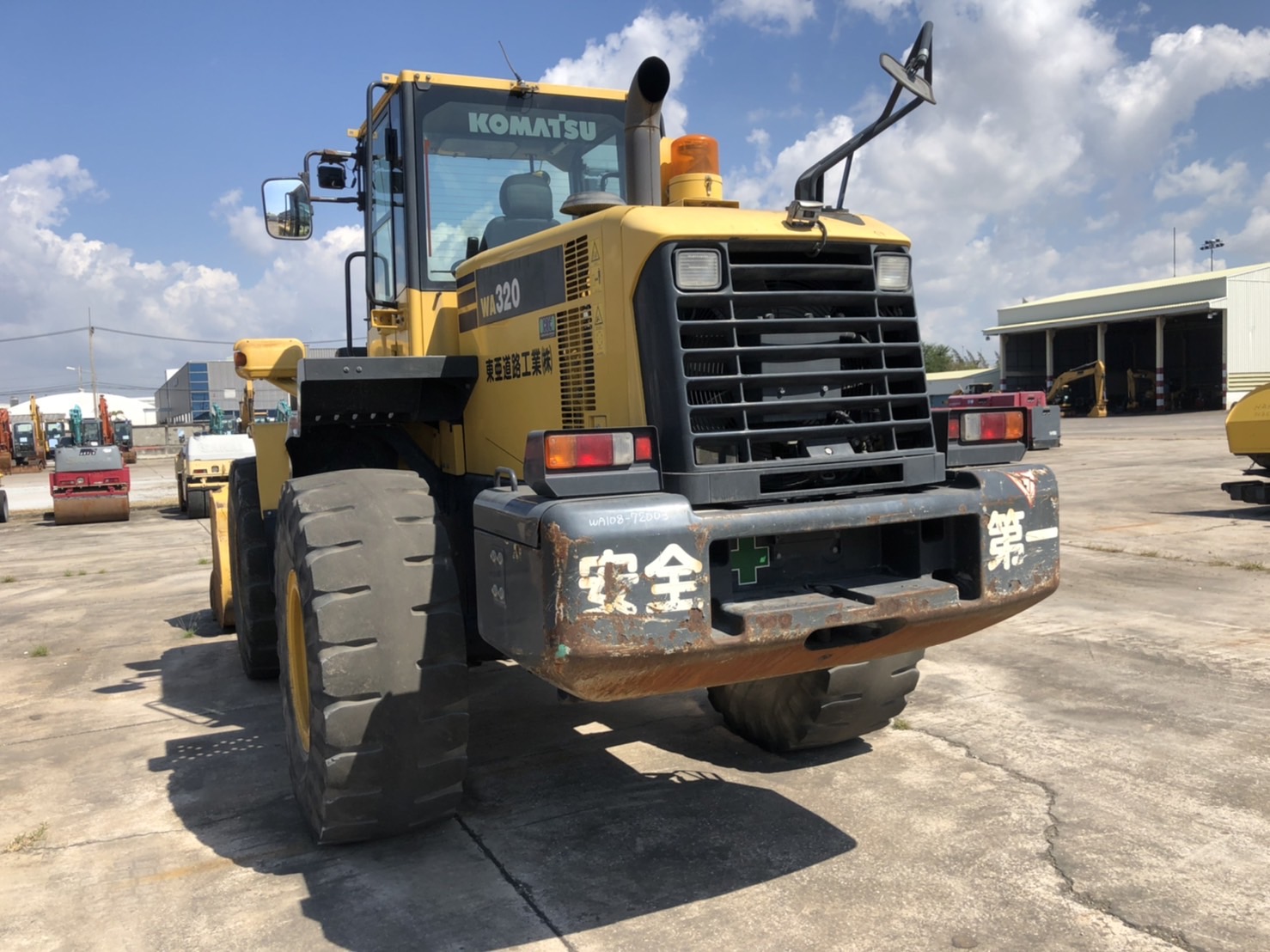 KOMATSU WA320-6 KOMATSU WA320-6