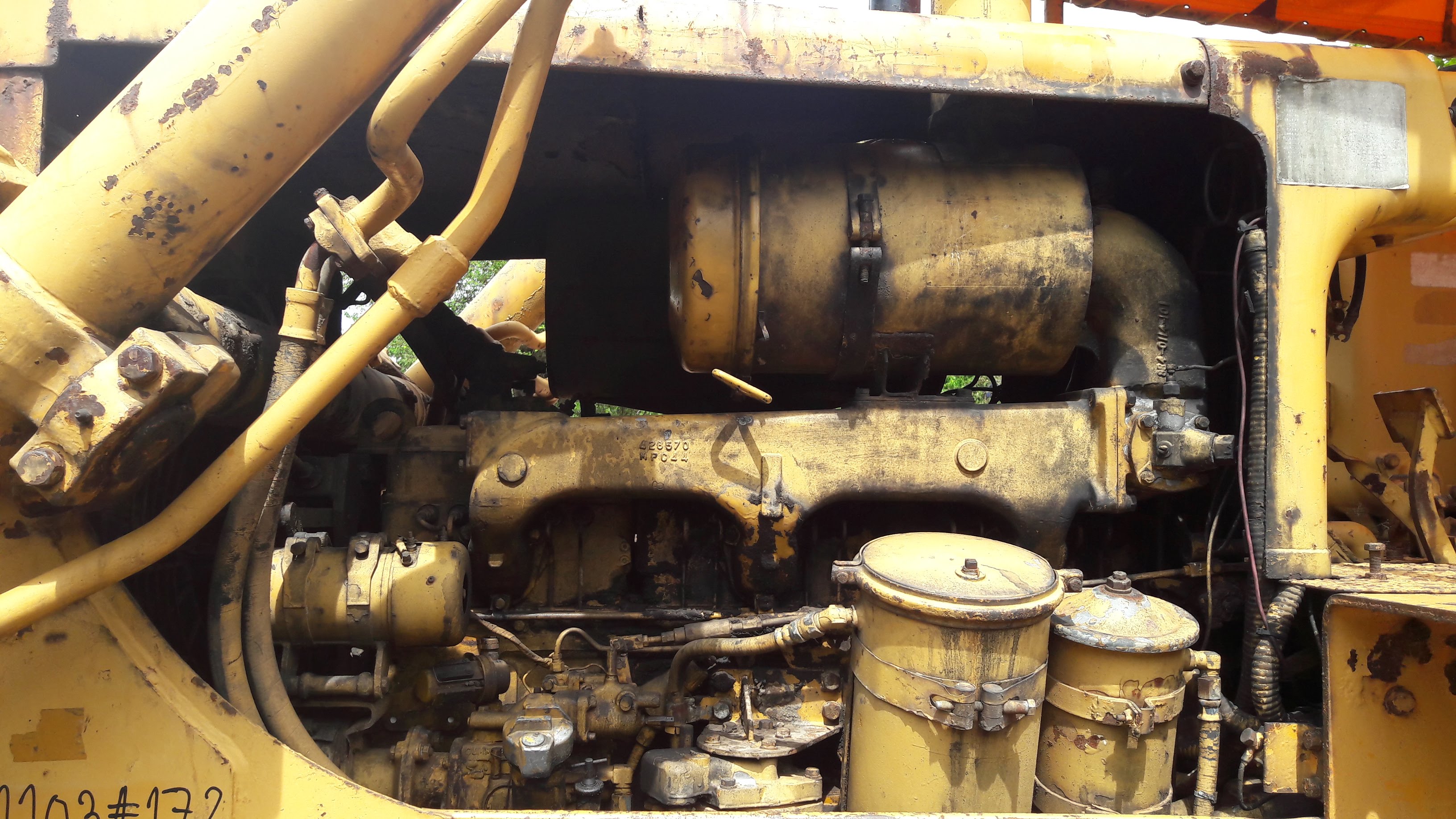 รถดันดิน komatsu d85 เก่านอก ยังไม่ใช้ในไทย โทร 084-5424150