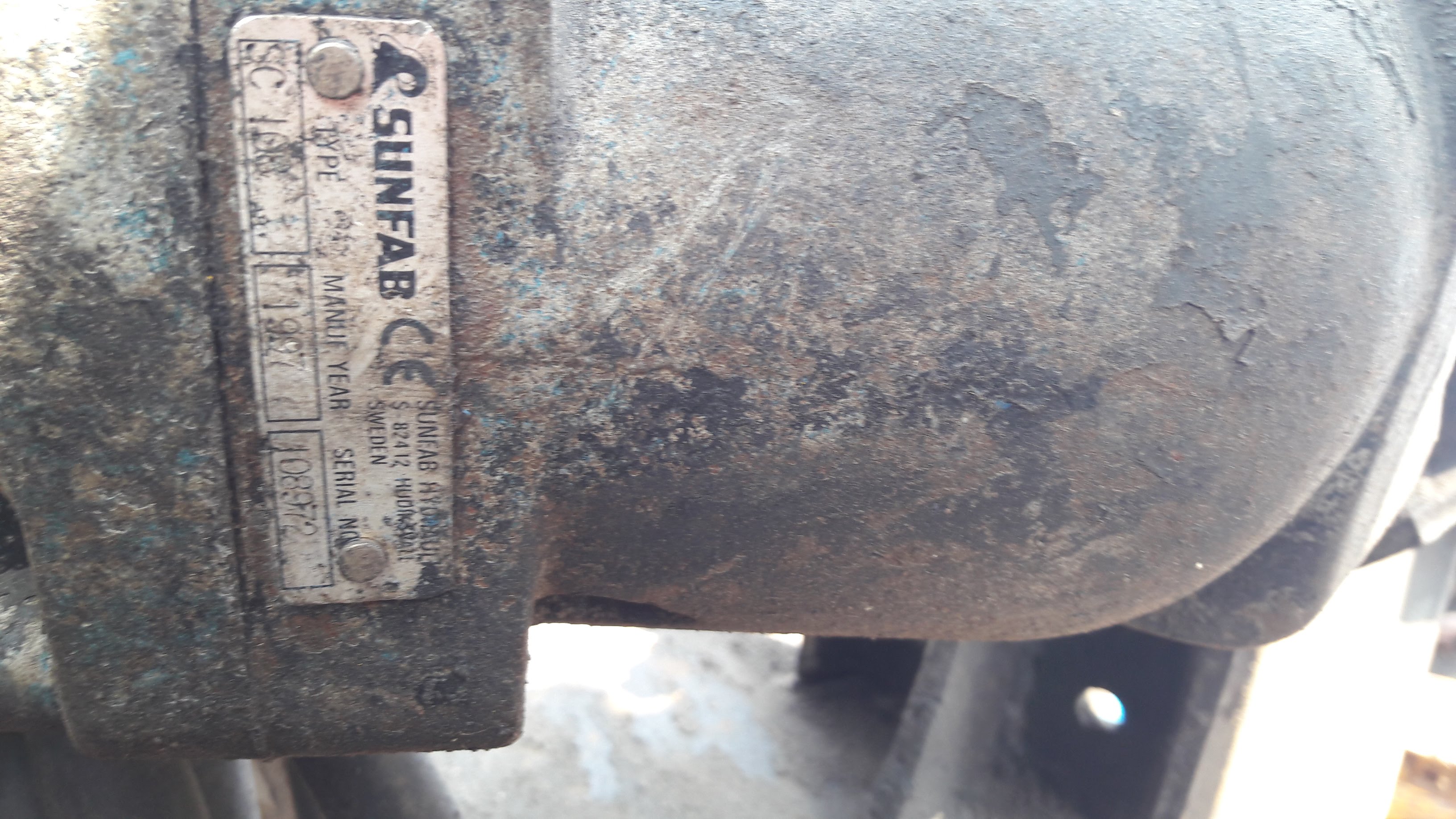 ขายเครนพับ HIAB 105-2 ขนาด 4.5 ตัน นำเข้า โทร084-5424150 line id : rapinzat