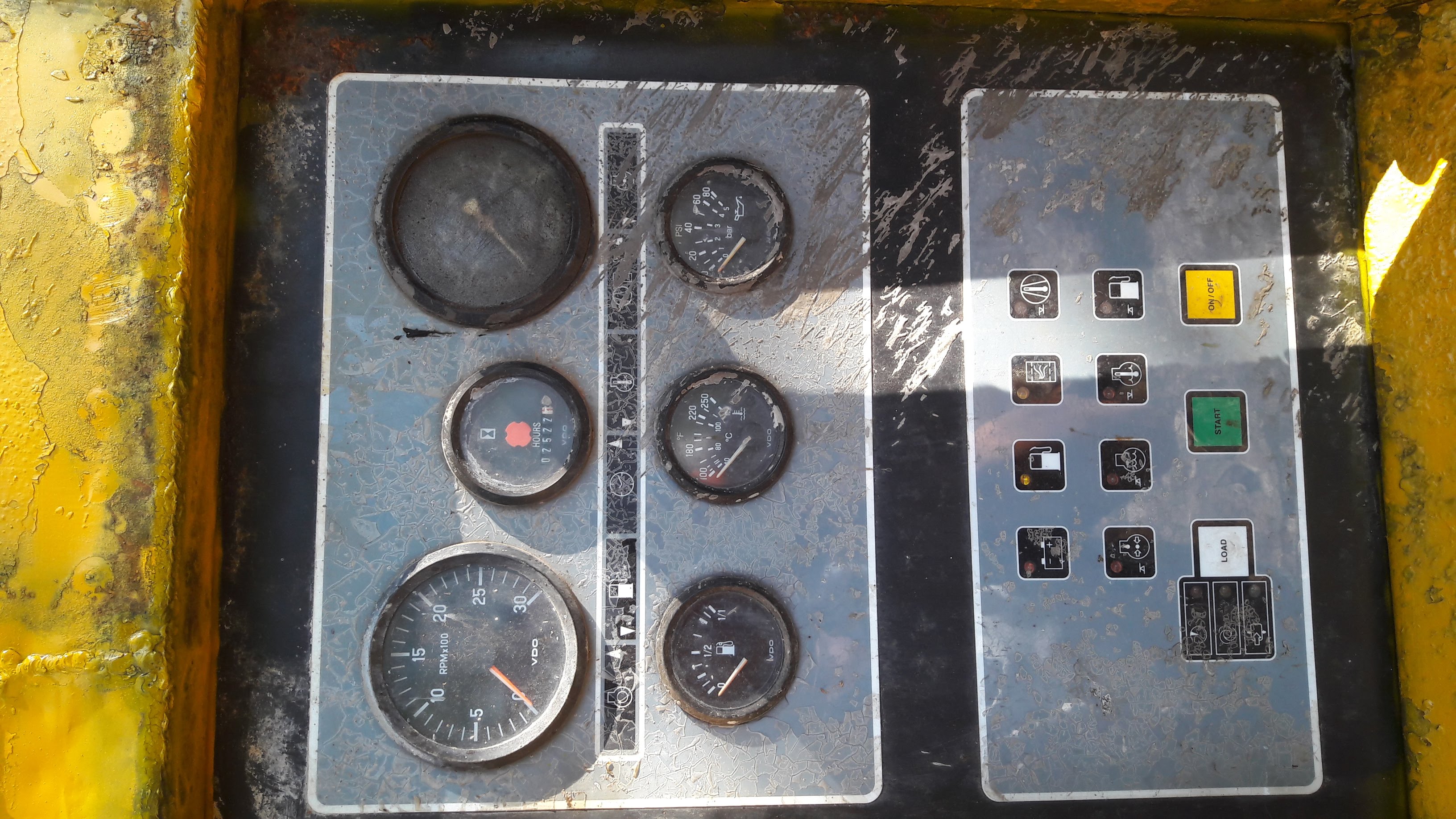 ขายเครื่องลม Atlas Copco พร้อมใช้ ขนาด 750 CFM 12-14.5 Bar สนใจ 0845424150