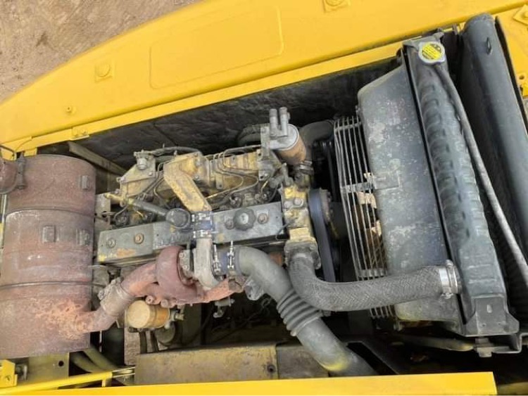 ขายแบคโฮ komatsu pc200-6