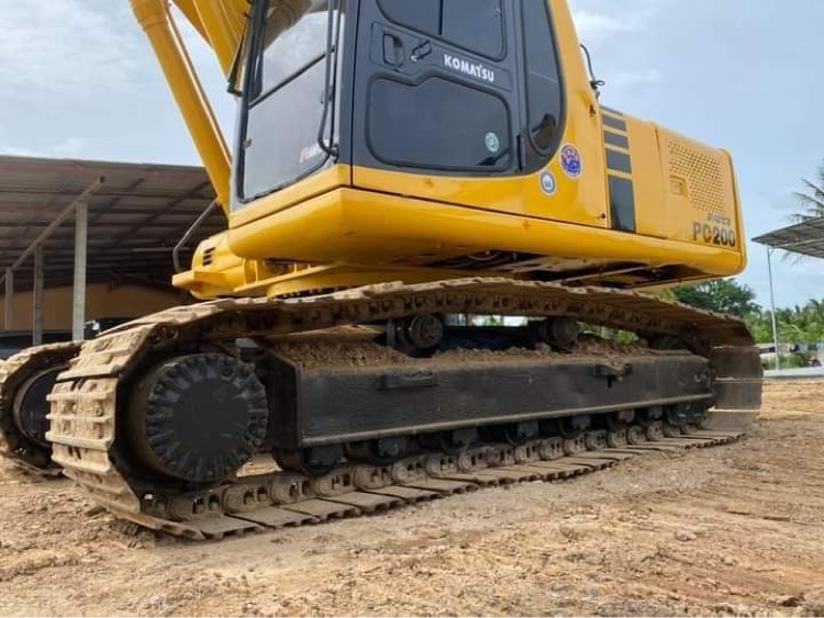 ขายแบคโฮ komatsu pc200-6 ขายแบคโฮ komatsu pc200-6