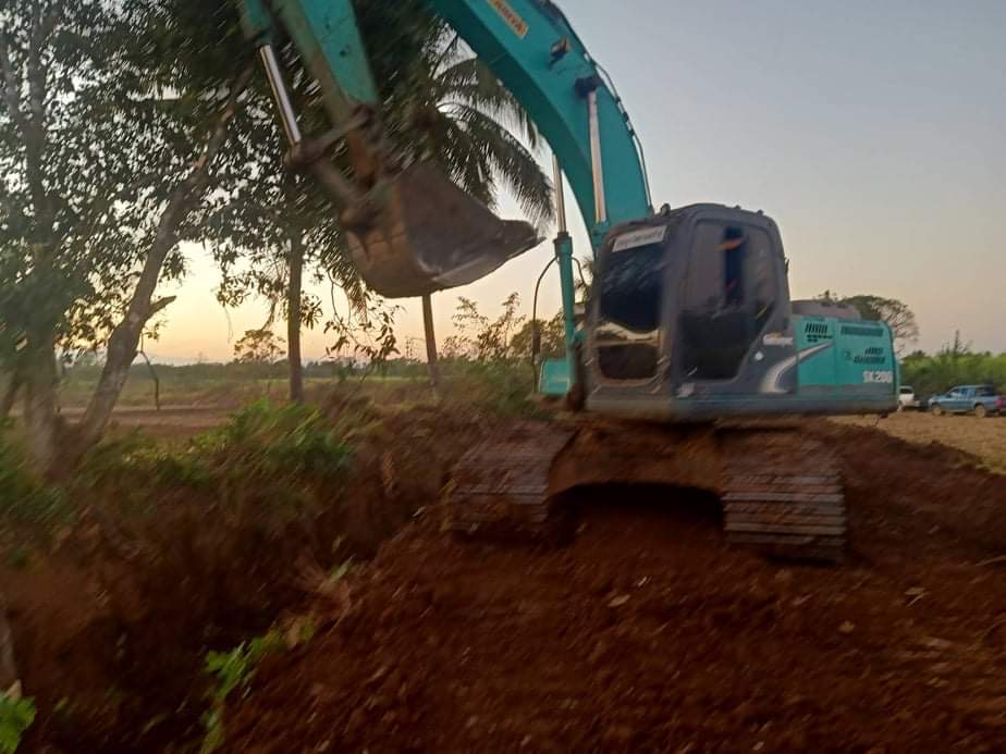 แบคโฮKobelco sk200-8 super พร้อมใช้