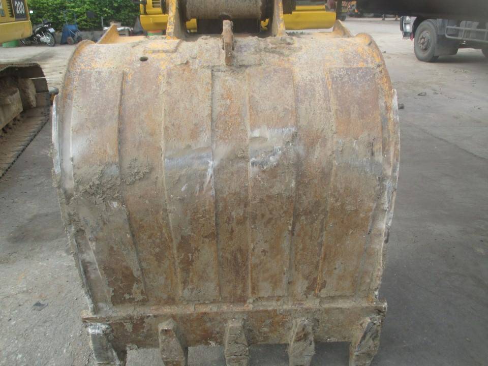 Komatsu PC200  มือ2
