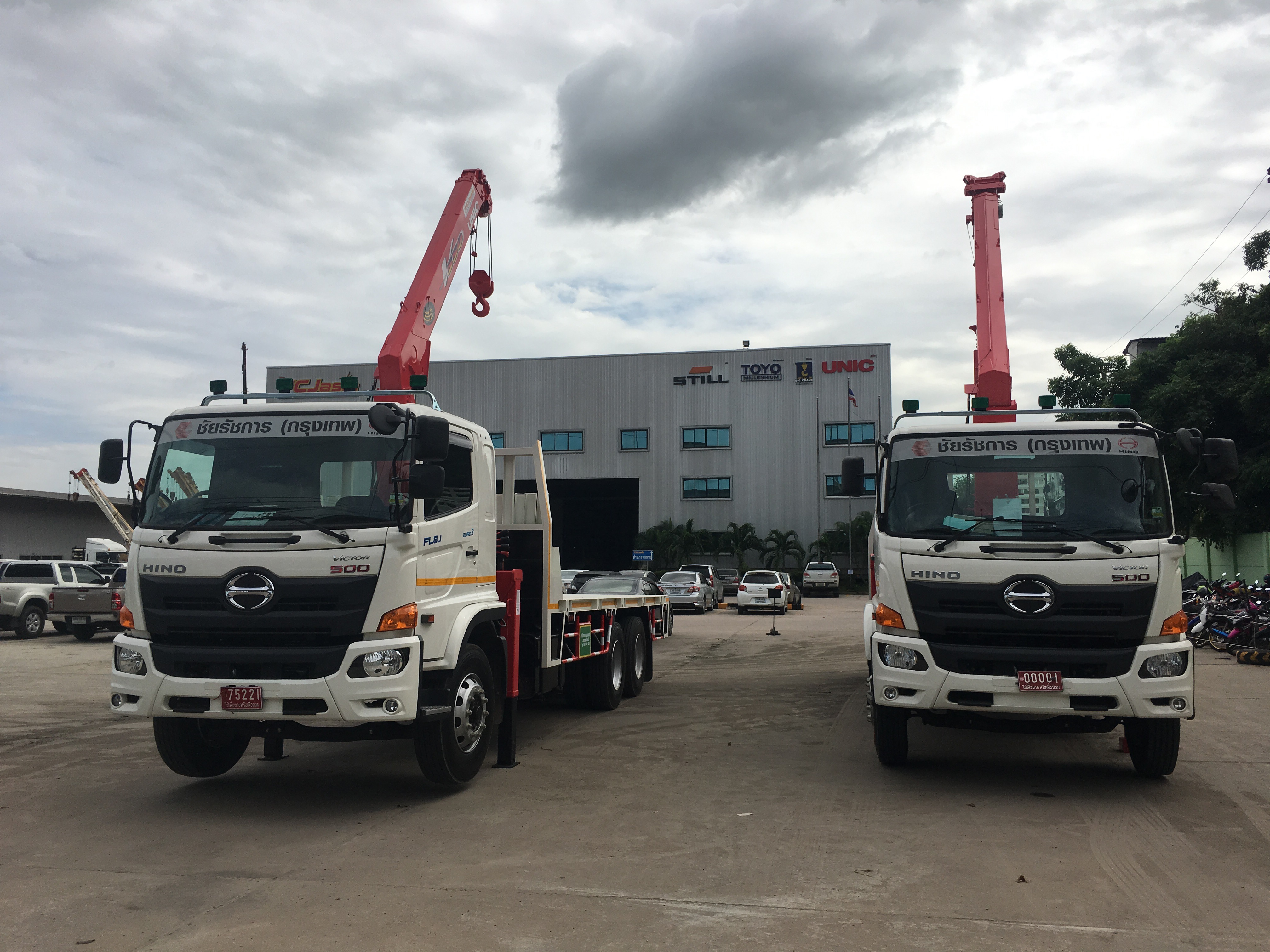 (เฉพาะเครน) ขายเครนติดหลังรถบรรทุกมือ1ยี่ห้อUnic รับประกัน1ปี จากตัวเครน ติดรถคันเก่าหรือคันใหม่