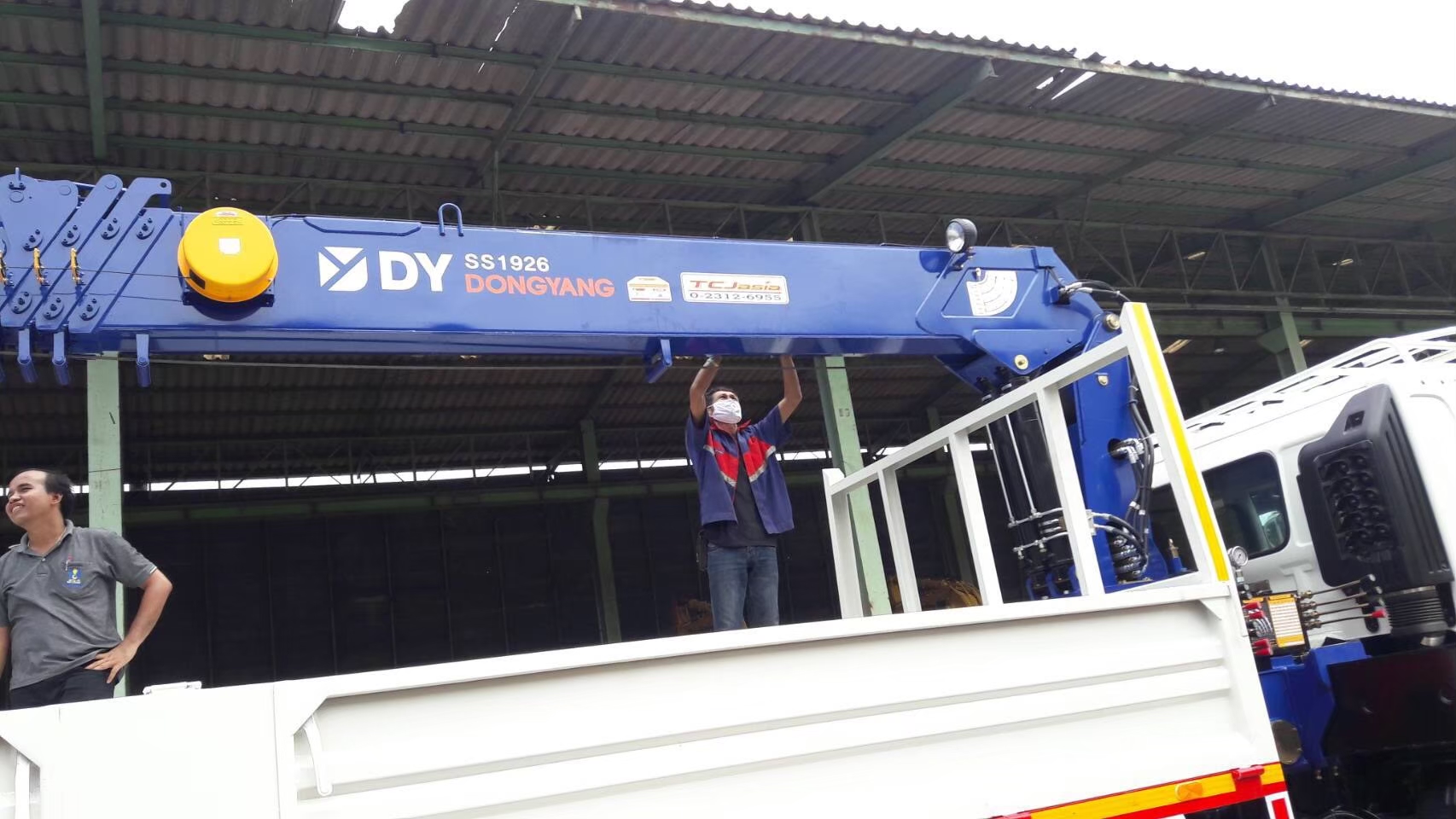 (เฉพาะเครน) ขายเครนติดหลังรถบรรทุกมือ1ยี่ห้อDongyang / Unic รับประกัน1ปี จากตัวเครน ติดรถ