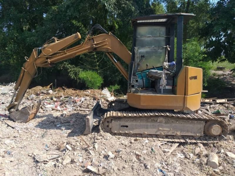 KOMATSU PC 38UU KOMATSU PC 38UU