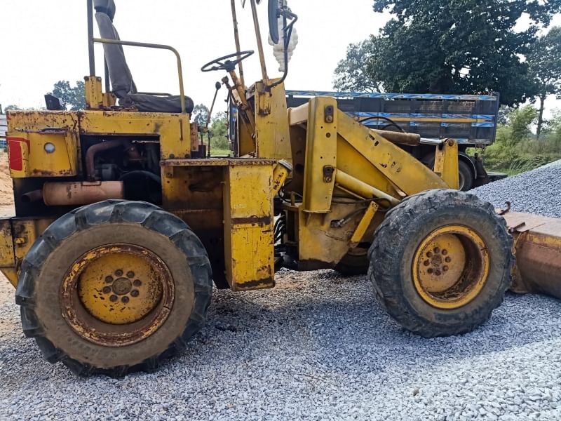 รถตัก FURUKAWA FL80