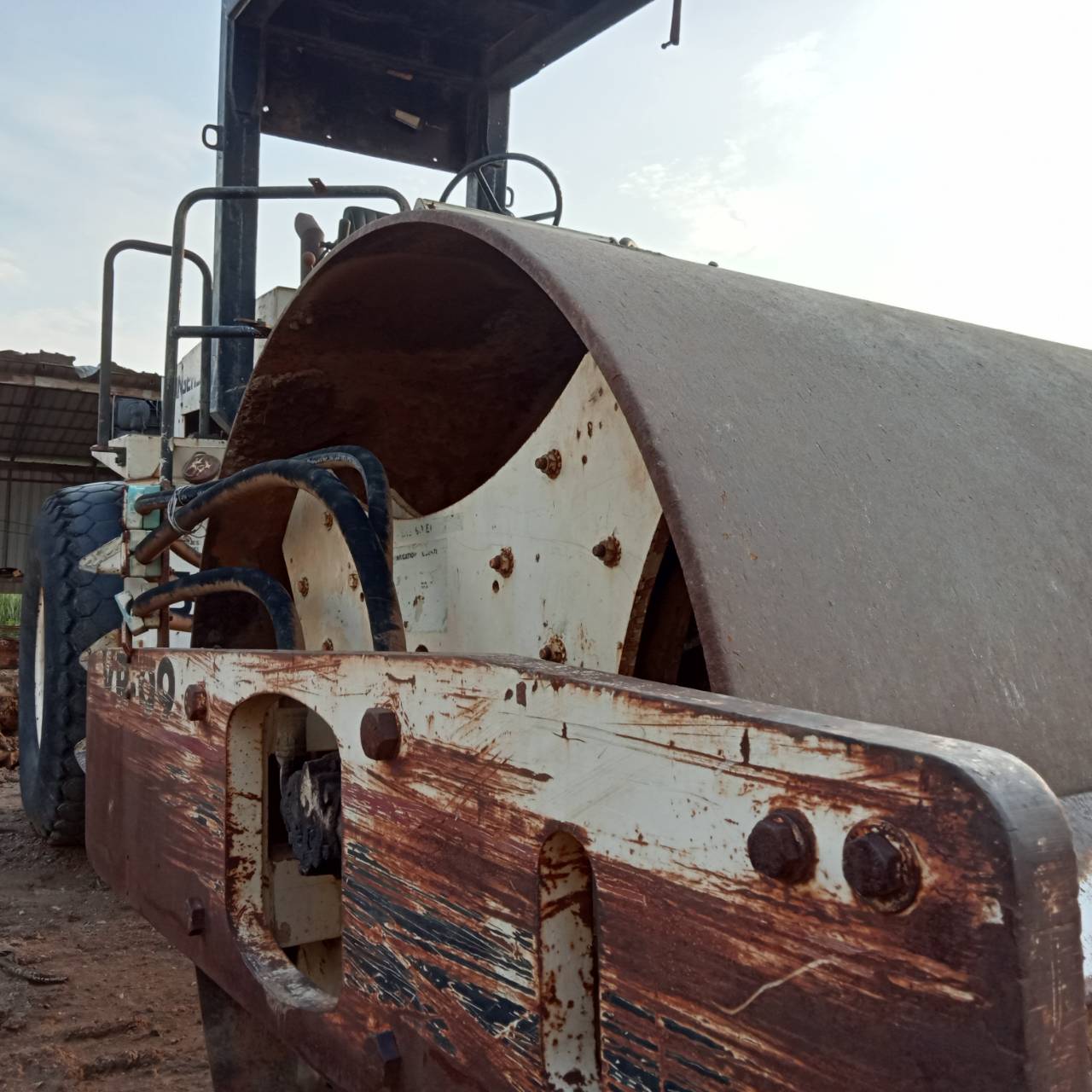 ขายรถบด 1 เปลือก 2 เพลา Ingersollrand sd100d ขายรถบด 1 เปลือก 2 เพลา Ingersollrand sd100d