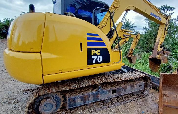 ขายดาวน์ รถแบคโฮ KOMATSU PC 70-8 ขายดาวน์ รถแบคโฮ KOMATSU PC 70-8