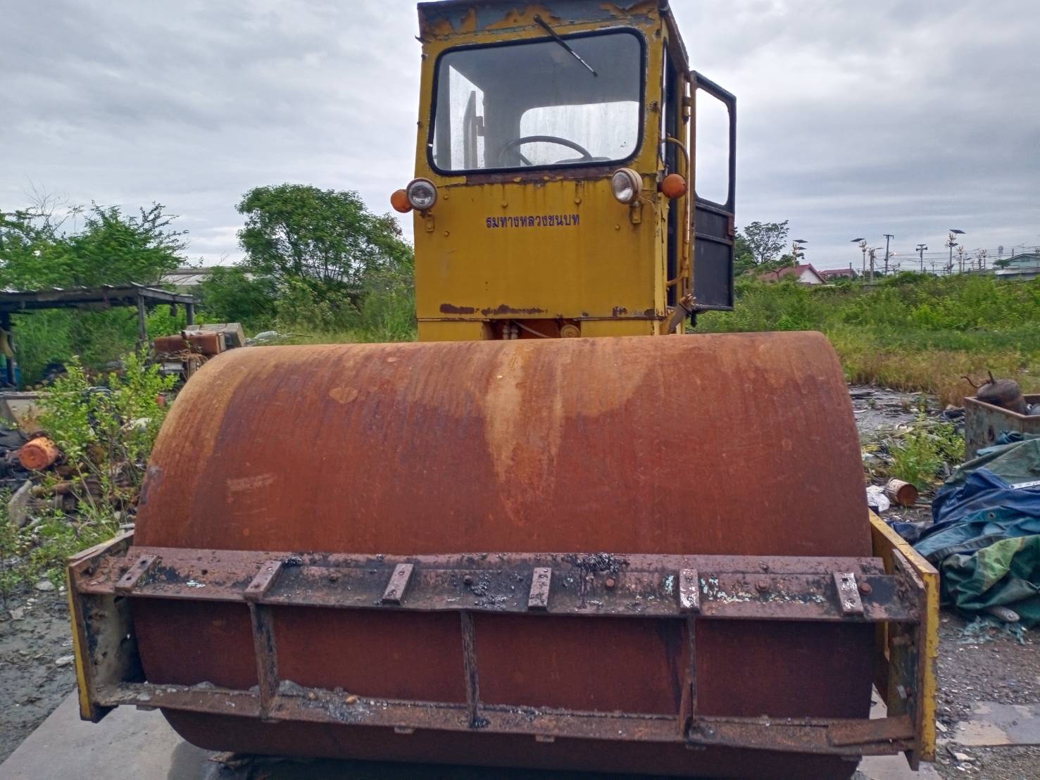 รถบดสั่นสะเทือน 10 ตัน 2 เพลา รถบดสั่นสะเทือน 10 ตัน 2 เพลา