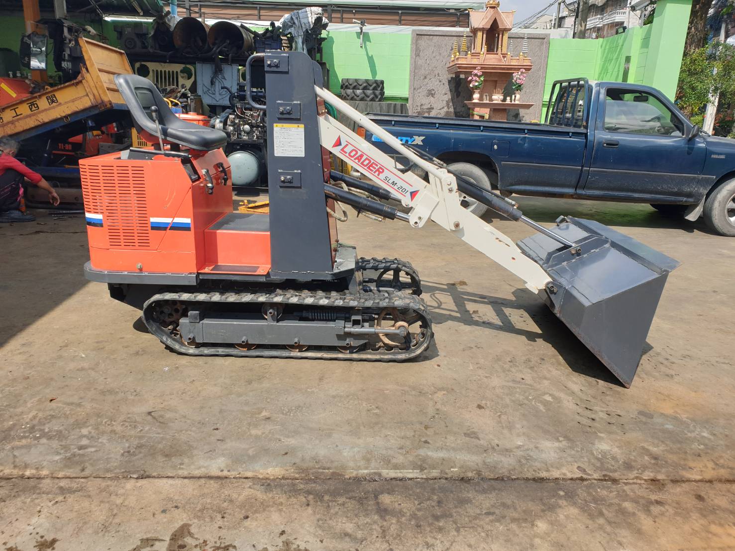 ขาย รถตัก LOADER  สายพานขนาดเล็ก