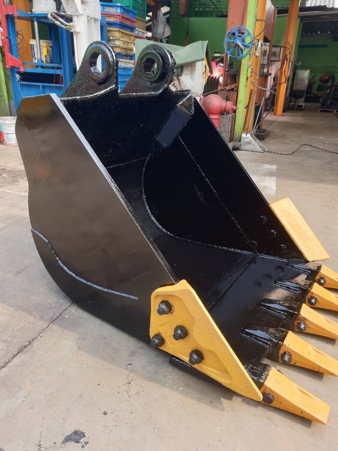 ''ขาย'' บุ้งกี๋รถแม็คโคร